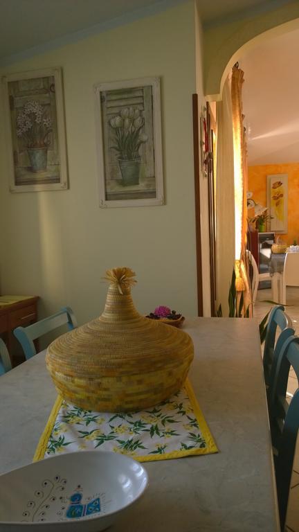 Casa Rosina Apartment Orosei Bilik gambar