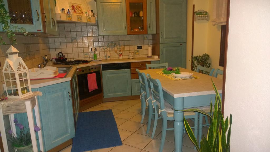 Casa Rosina Apartment Orosei Bilik gambar